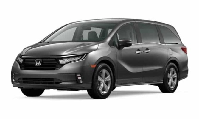 Honda-oddyssey-Chauffeur-Services-Dubai-762x456