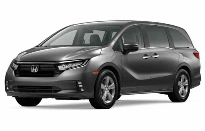 Honda-oddyssey-Chauffeur-Services-Dubai-762x456