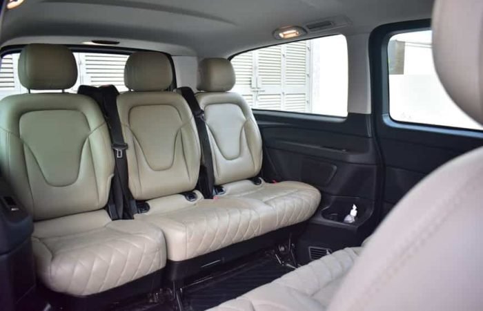 Mercedes V Class luxury chauffeur service in dubai (4)
