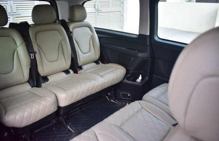Mercedes V Class luxury chauffeur service in dubai (5)
